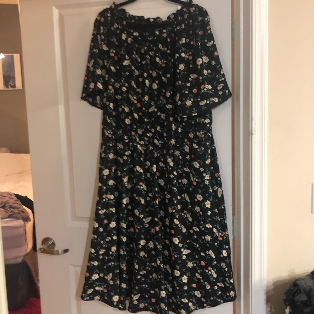 Pretty off shoulder midi dress